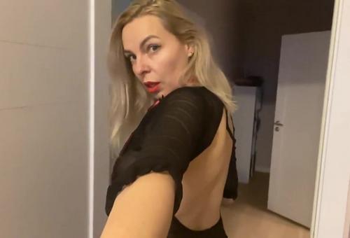 Подлила другу сын бухла в чай чтобы парень осмелел и трахнул податливую зрелую женщину